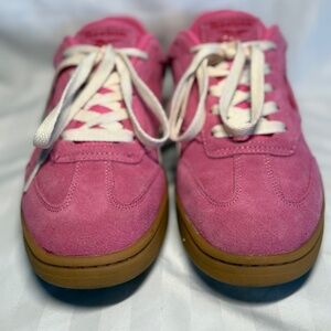 💖 Reebok Pink Suede Cuties 💖